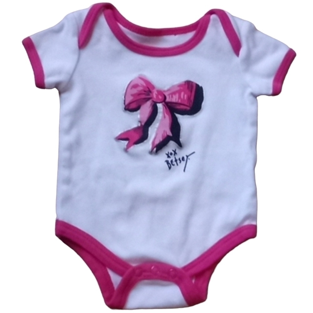 Betsey Johnson Baby Onsie Girls Ivory Short Sleeve Bodysuit with Pink Bow